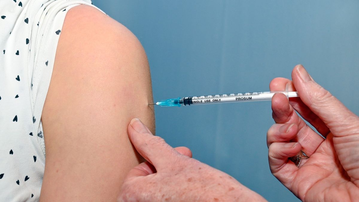Očkování proti covidu-19 přehledně: vše, co potřebujete vědět
